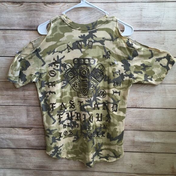 AFFLICTION FAST & FURIOUS GRAPHIC T-SHIRT IN CAMO PRINT - Picture 5 of 6